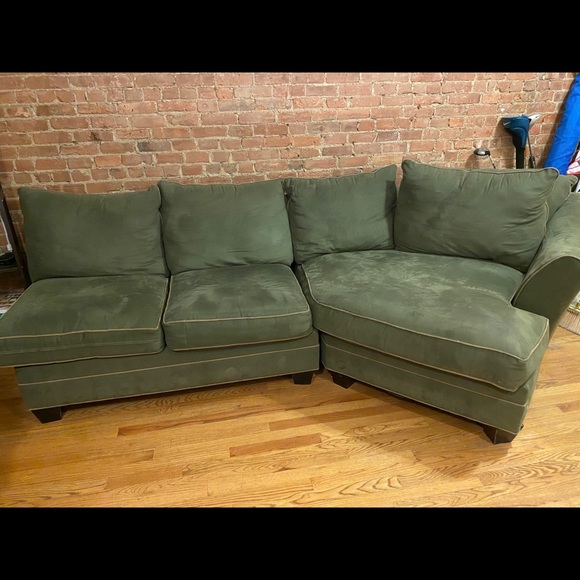 Moving - Picture 5 of 8